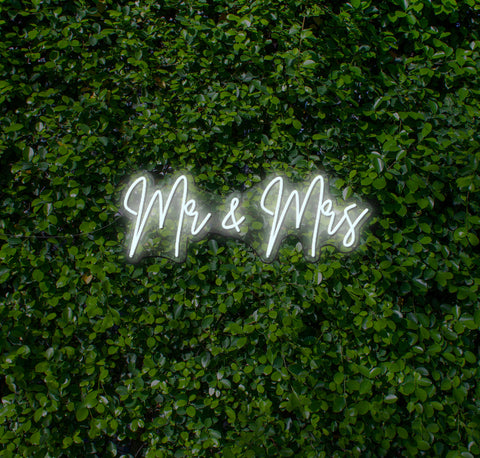 Mr & Mrs LED Neon Sign