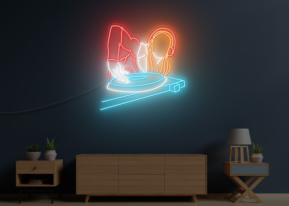 Spinning Records LED Neon Sign – The Neon Factory